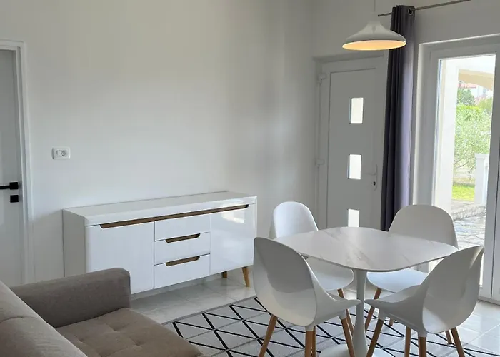 Jakovinovic Апартаменты Ражанац