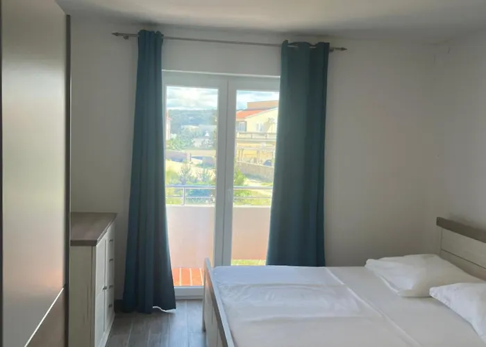 Jakovinovic Ражанац